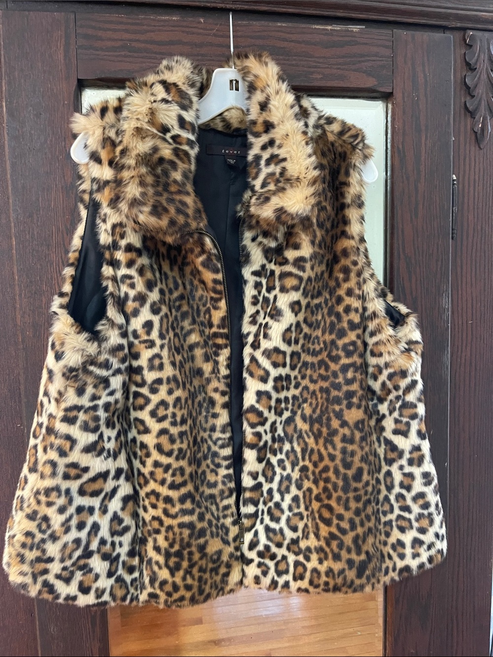 Fever Leopard Print Faux Fur Vest in Brown and Black- Never worn
